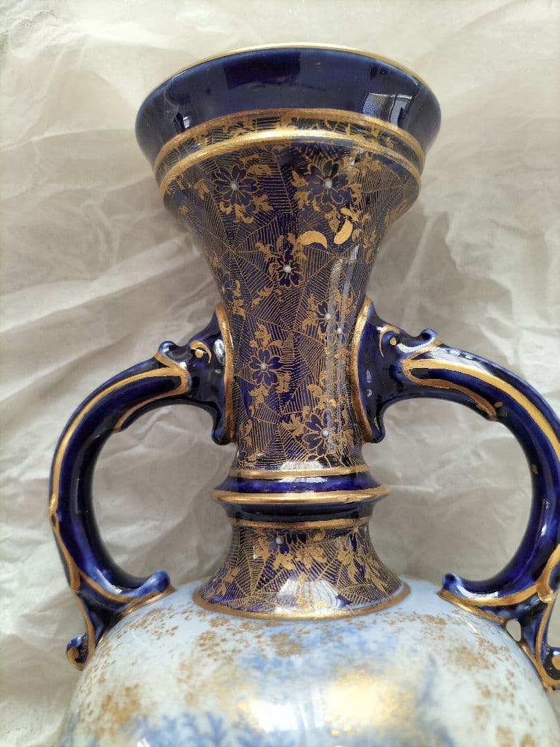 アンティーク　ドルトン・バースレム　ベース（花瓶）（イギリス）