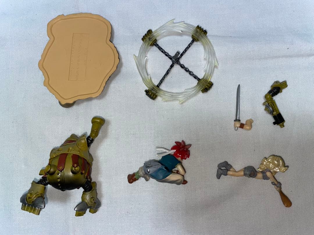 クロノトリガー　フォーメーションアーツ　クロノとロボとエイラ　フィギュア