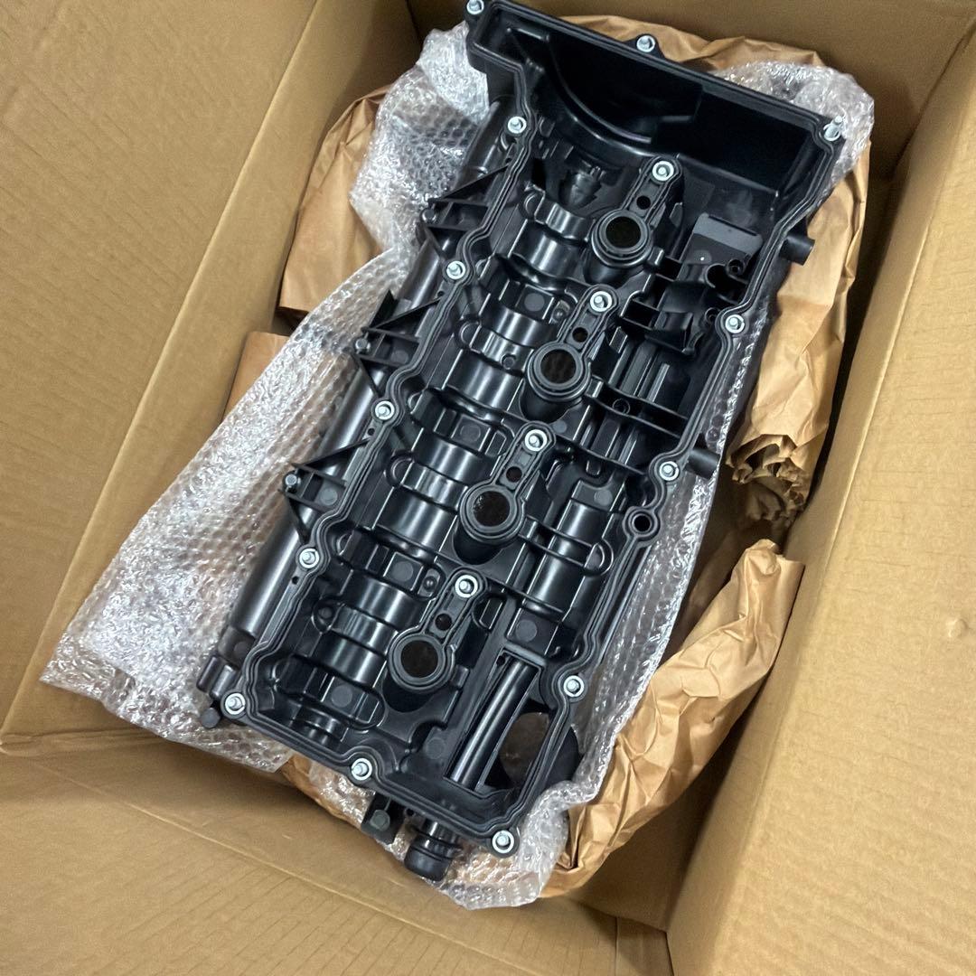 BMW シリンダーヘッドカバー　N47 4気筒ディーゼル　MAHLE製