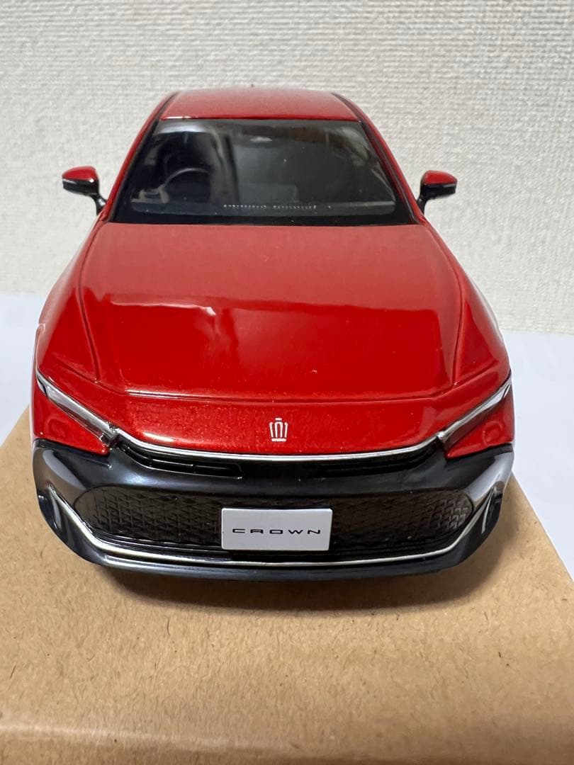 【非売品】 トヨタ CROWN 1/30 レッド