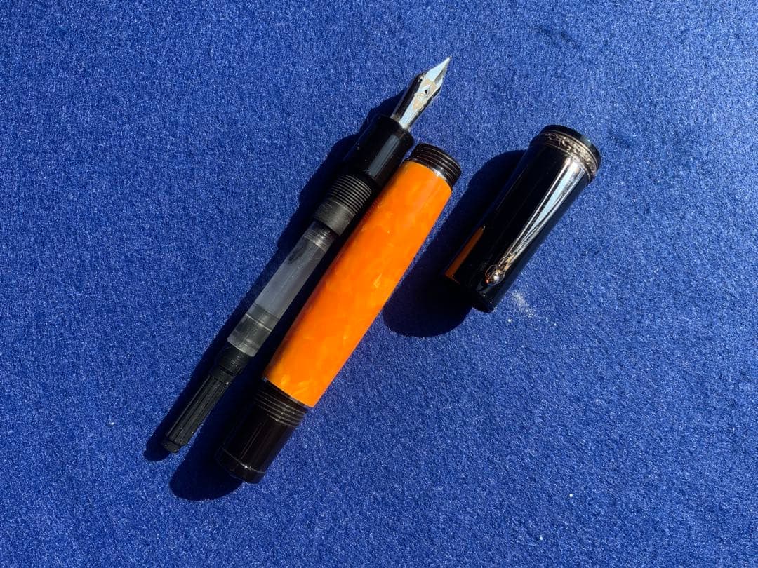 デルタ20周年記念　ドルチェビータ万年筆　カートリッジ式