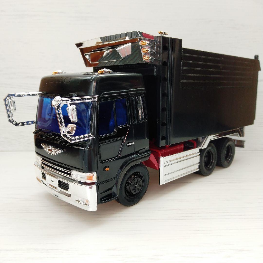 プラモデルデコトラ1/32 深箱ダンプ完成品