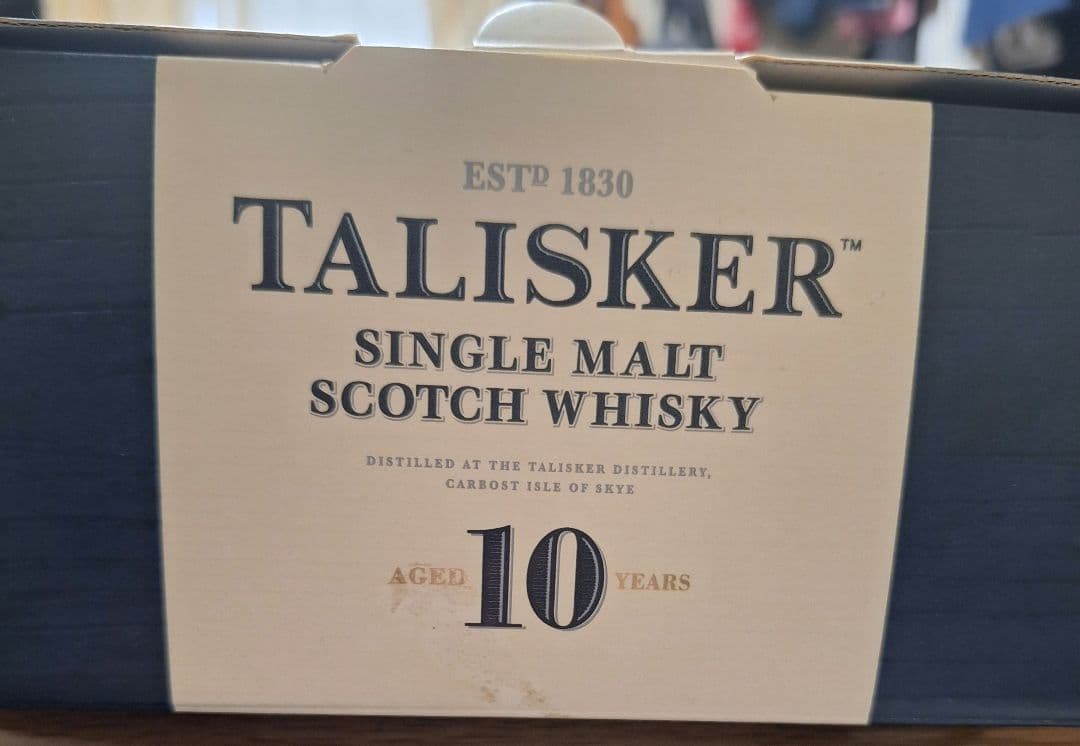 TALISKER 10年 シングルモルトウイスキー 700ml