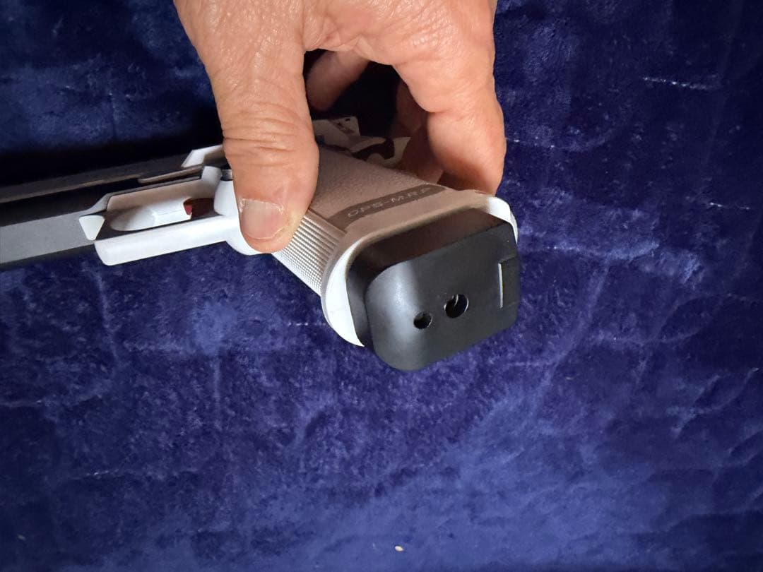 ハイキャパDORホワイト　マイクロプロサイト付