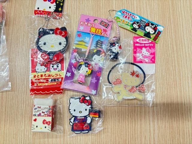 ご当地キティ ストラップ ボールペン 他 まとめ売り ハローキティ