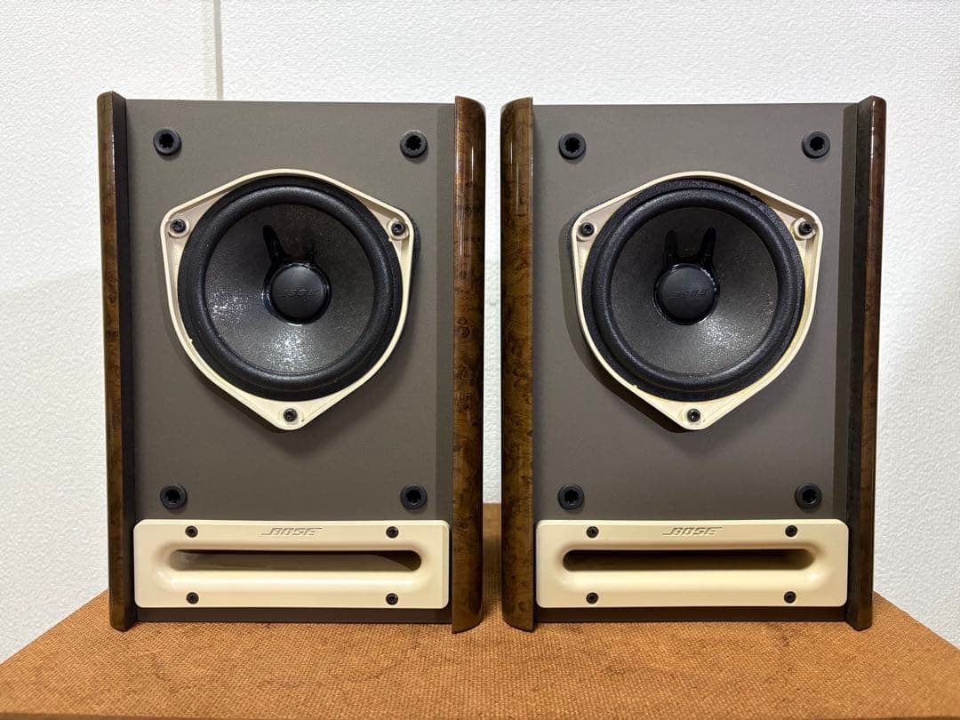 動作品 BOSE 121V スピーカー