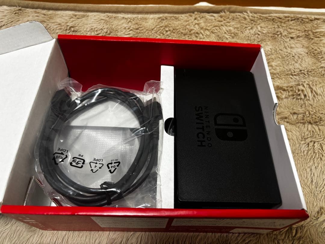 m*様 Nintendo Switch 本体 グレー Joy-Con付き