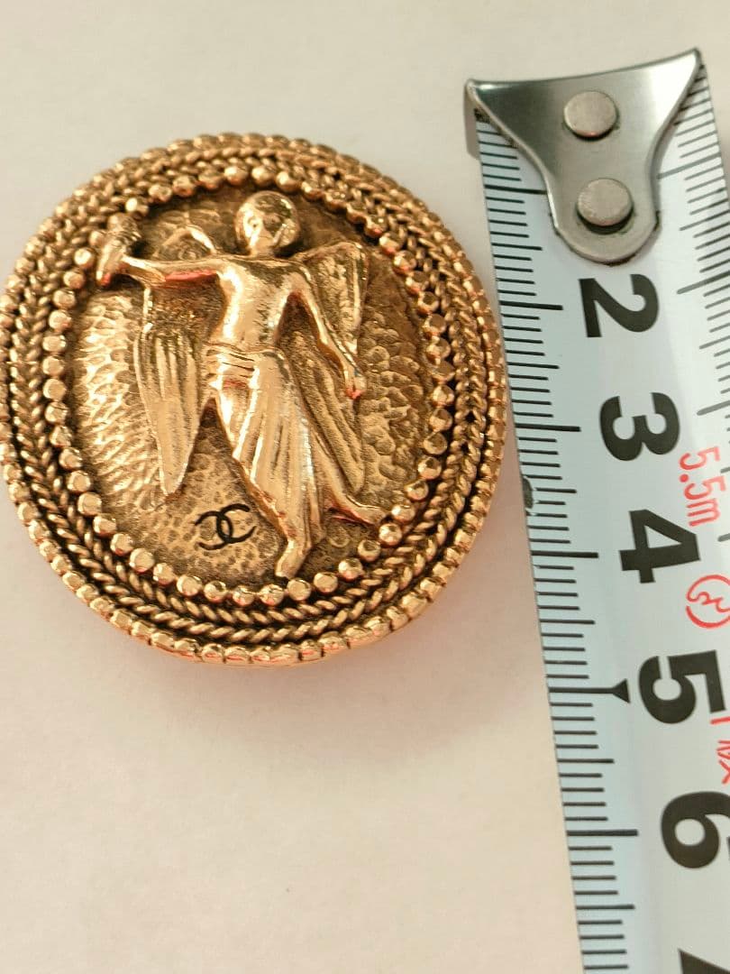 シャネル　エンジェル　ブローチ　ゴールド