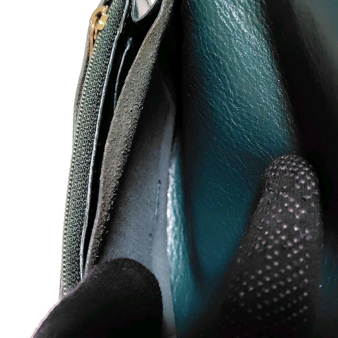 人気モデル✨　イルビゾンテ　折り財布　グリーン　レザー　金ボタン　ロゴ型押し