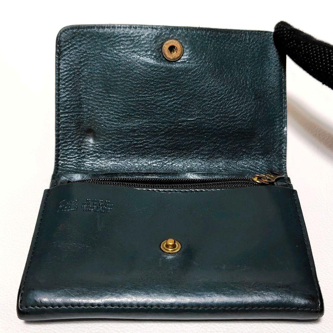 人気モデル✨　イルビゾンテ　折り財布　グリーン　レザー　金ボタン　ロゴ型押し