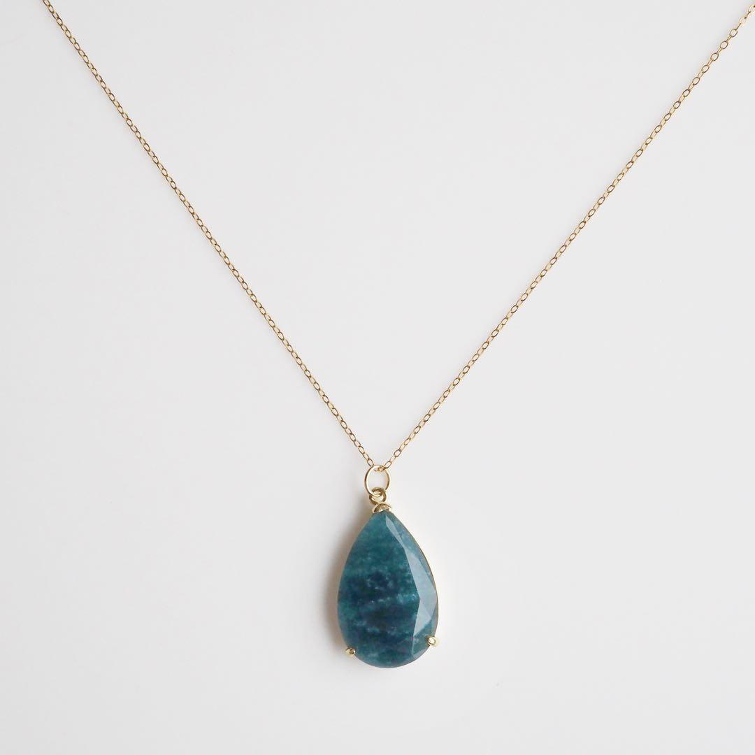 【Noel】希少色ティールブルー翡翠の大粒枠留めネックレストップ