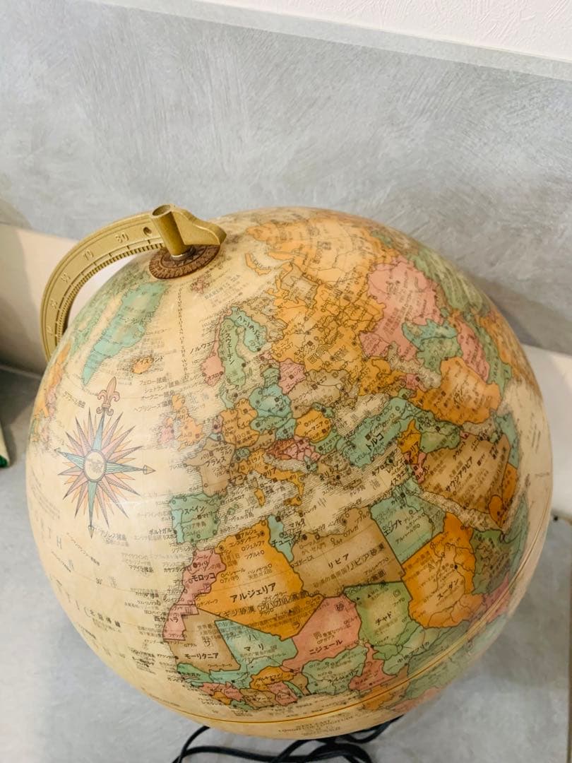 高級　地球儀（現代地図　日本語版）　中古