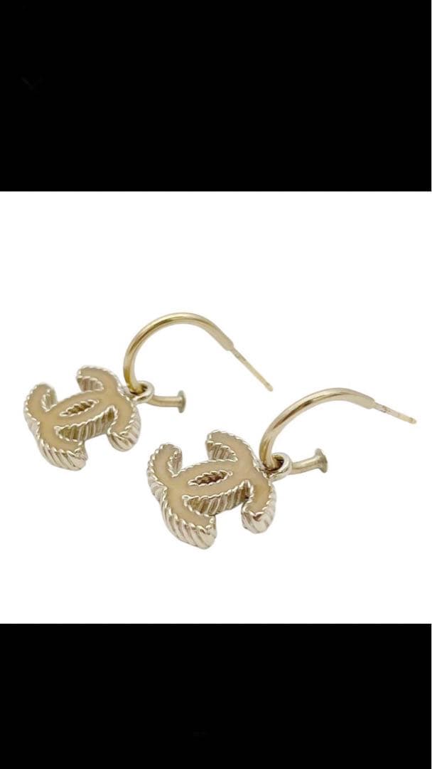 シャネル フープピアス ココマーク