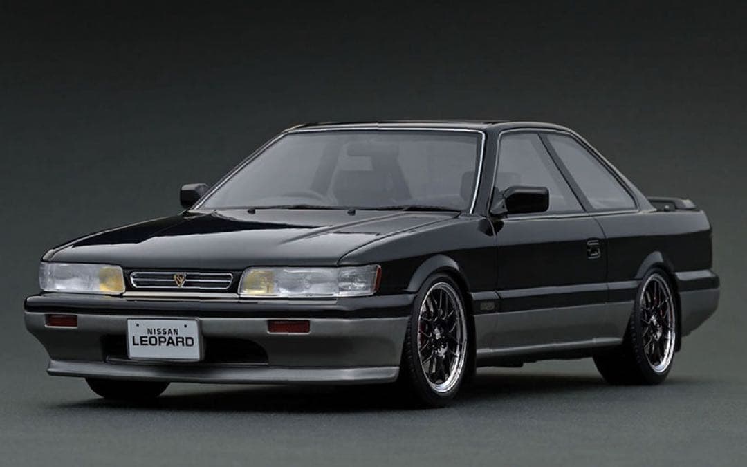 IG3818 1/18 レパード アルティマ V30 イグニッションモデル