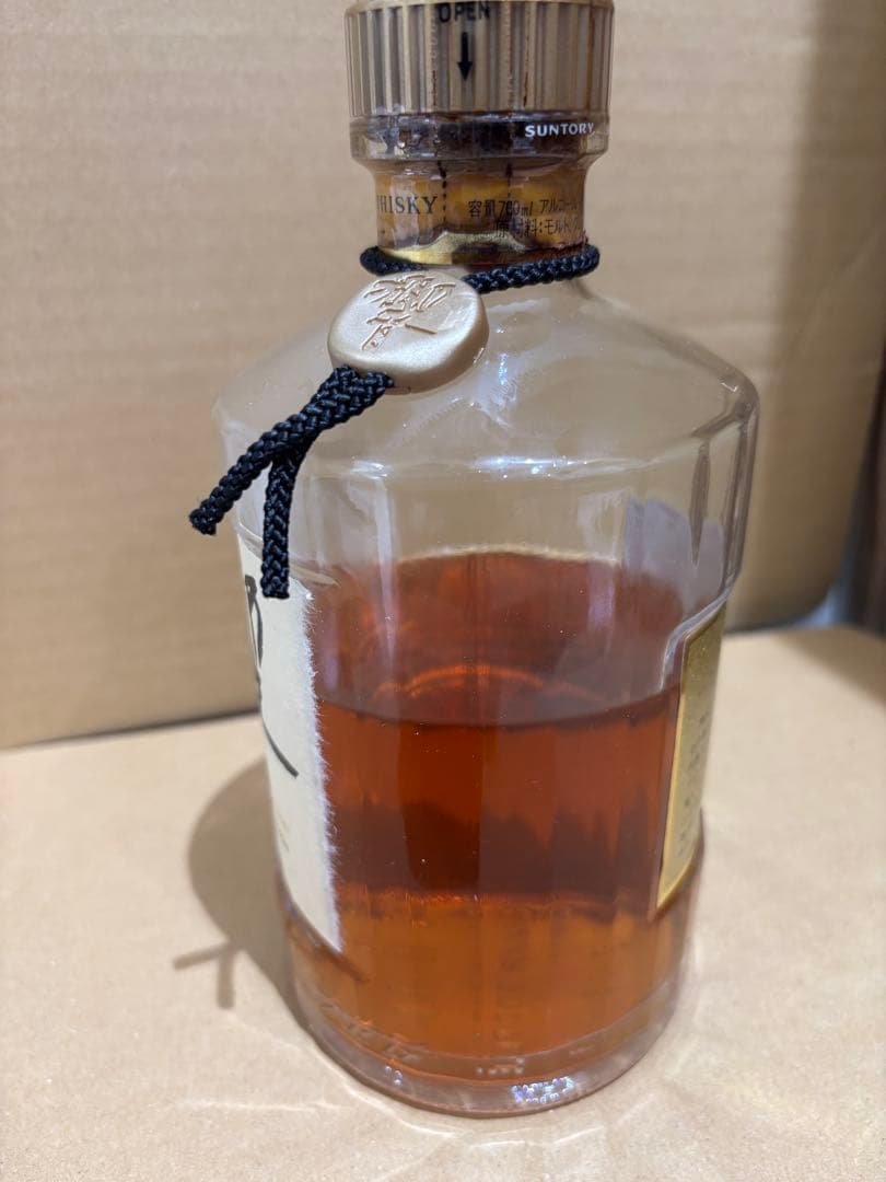 古酒 サントリー 響 金キャップ 裏ゴールドラベル