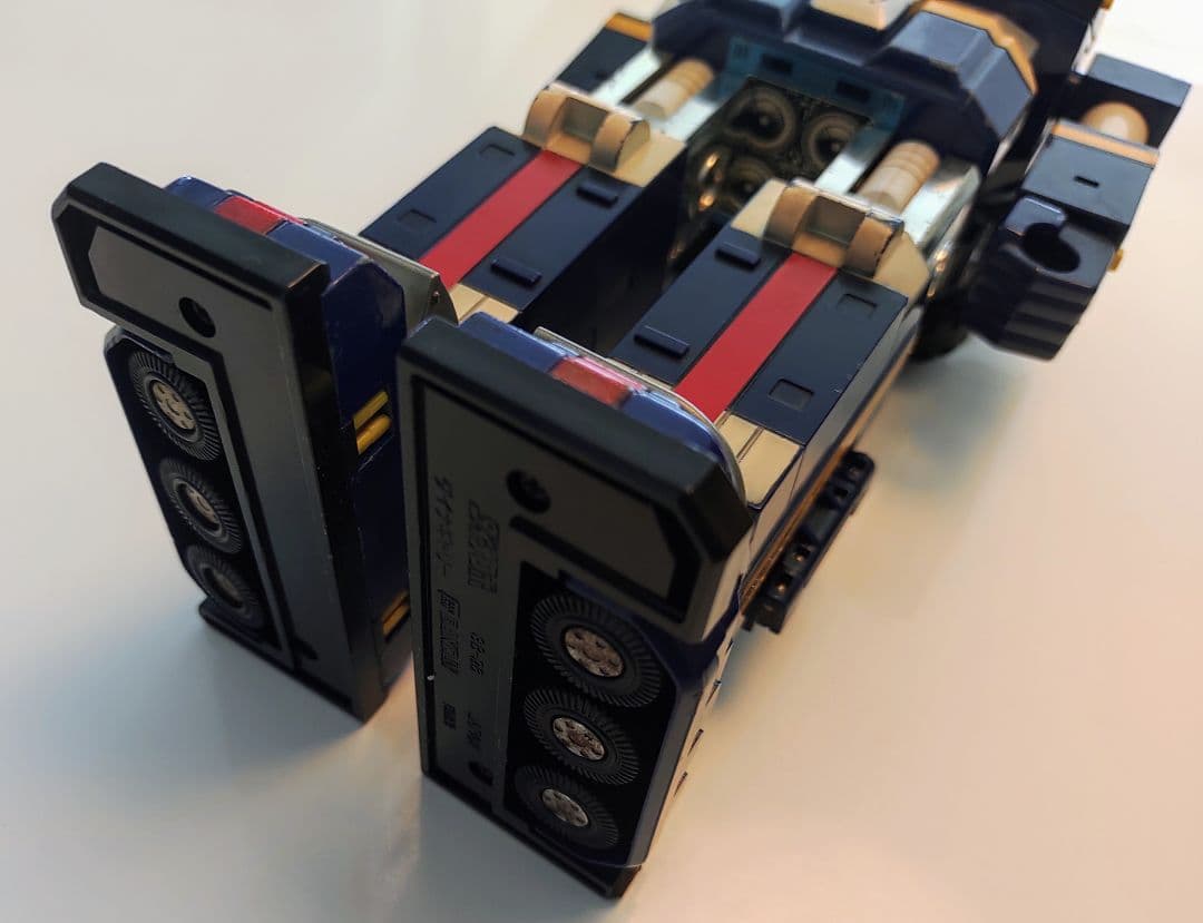 ポピー　ビッグスケールダイジュピター&DX超合金ダイナロボ　本体のみ欠品あり