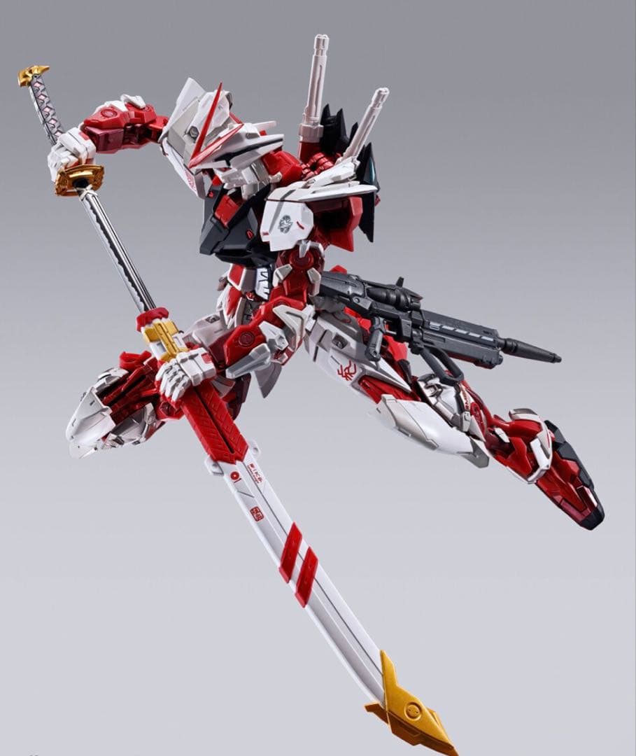 新品未開封　メタルビルド ガンダムアストレイ レッドフレーム