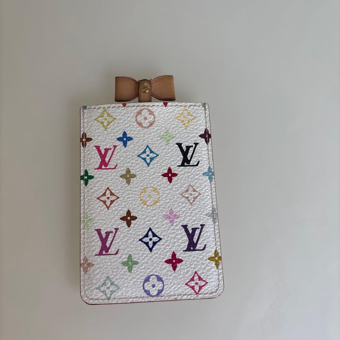 Vuitton マッチカラーコンパクトミラー