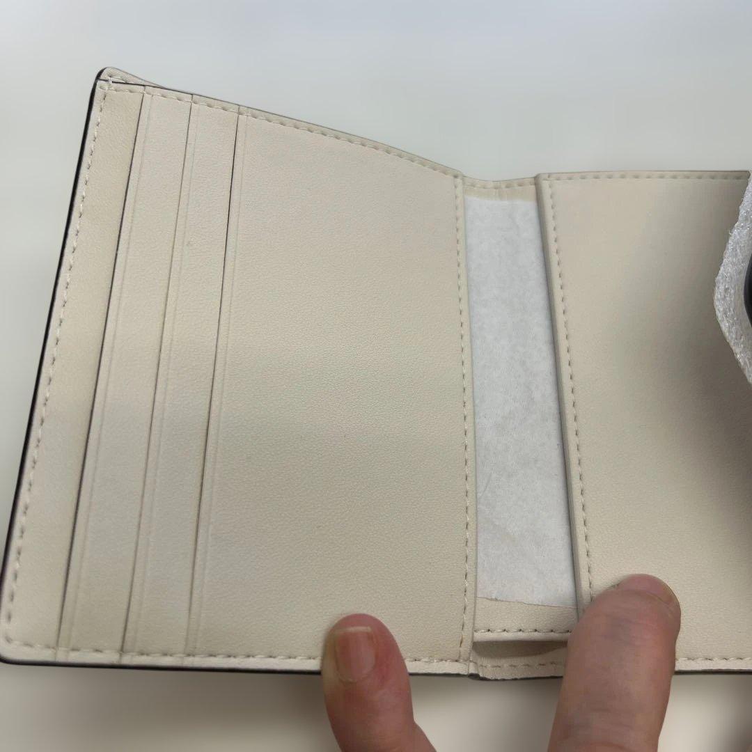 COACH イチゴ柄 二つ折り財布 新品未使用