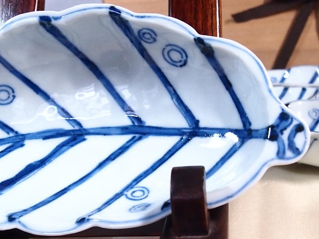 【未使用】高橋芳宣 染付葉型向付 7客 葉文向附 銘々皿/菓子皿 茶道具 食器