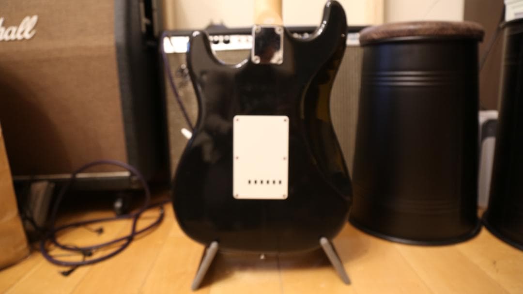 BUSKER'S ストラトキャスター　ブラック