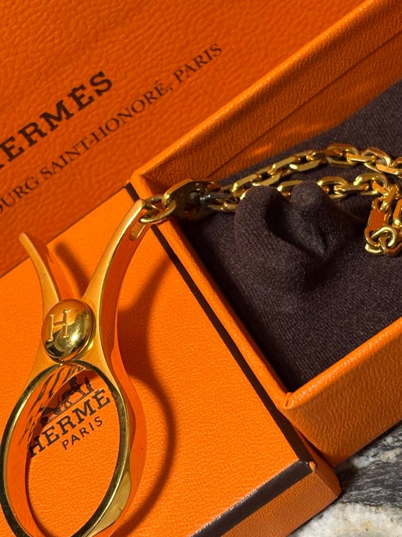 HERMES ゴールドハンドル チェーン付きグローブホルダー
