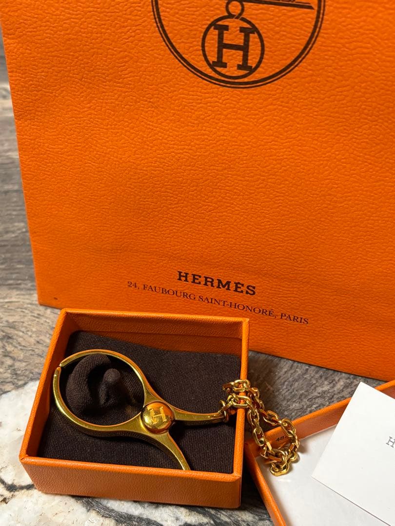 HERMES ゴールドハンドル チェーン付きグローブホルダー