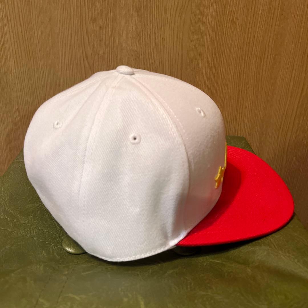 アイドルマスター シンデレラガールズ 結城晴のキャップ 缶バッジ付き