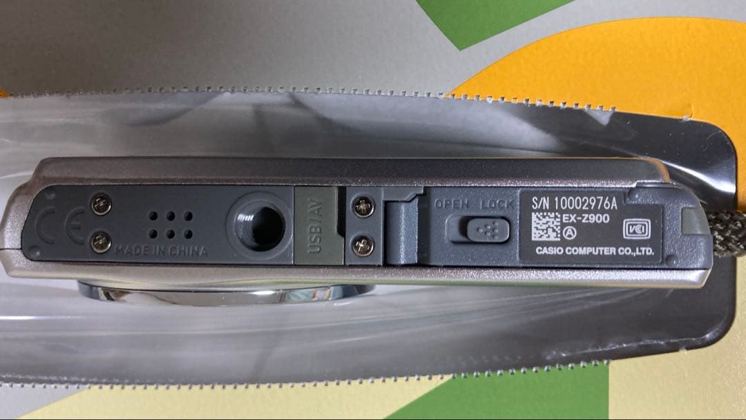 CASIO EX-Z900 6倍ズーム 純正充電コード、バッテリー付