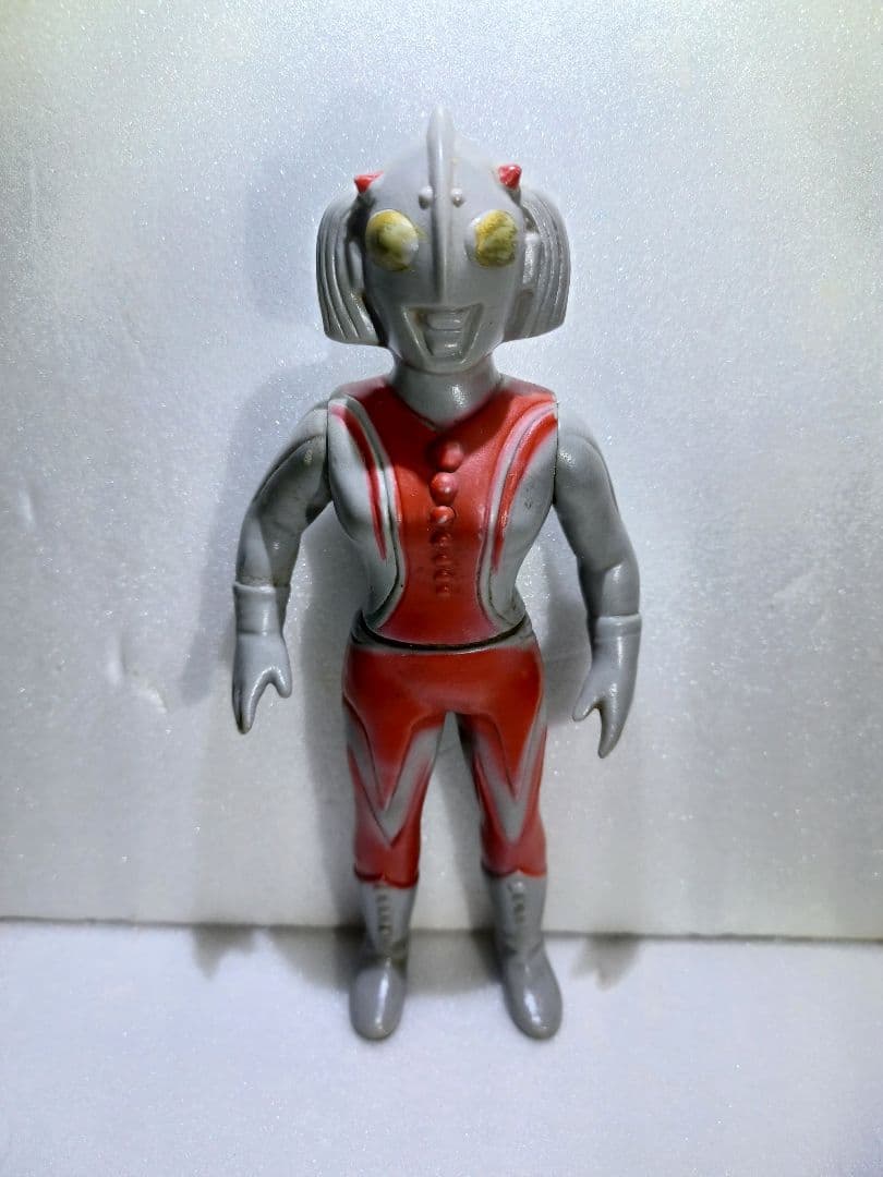 ウルトラマン　ウルトラの母 ソフビ人形