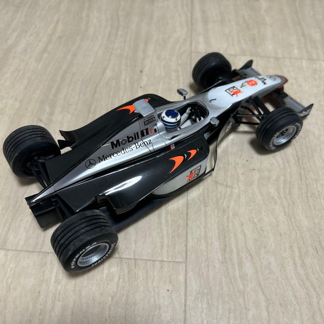 Minichamps マクラーレン メルセデス MP4/13 1998 1/18