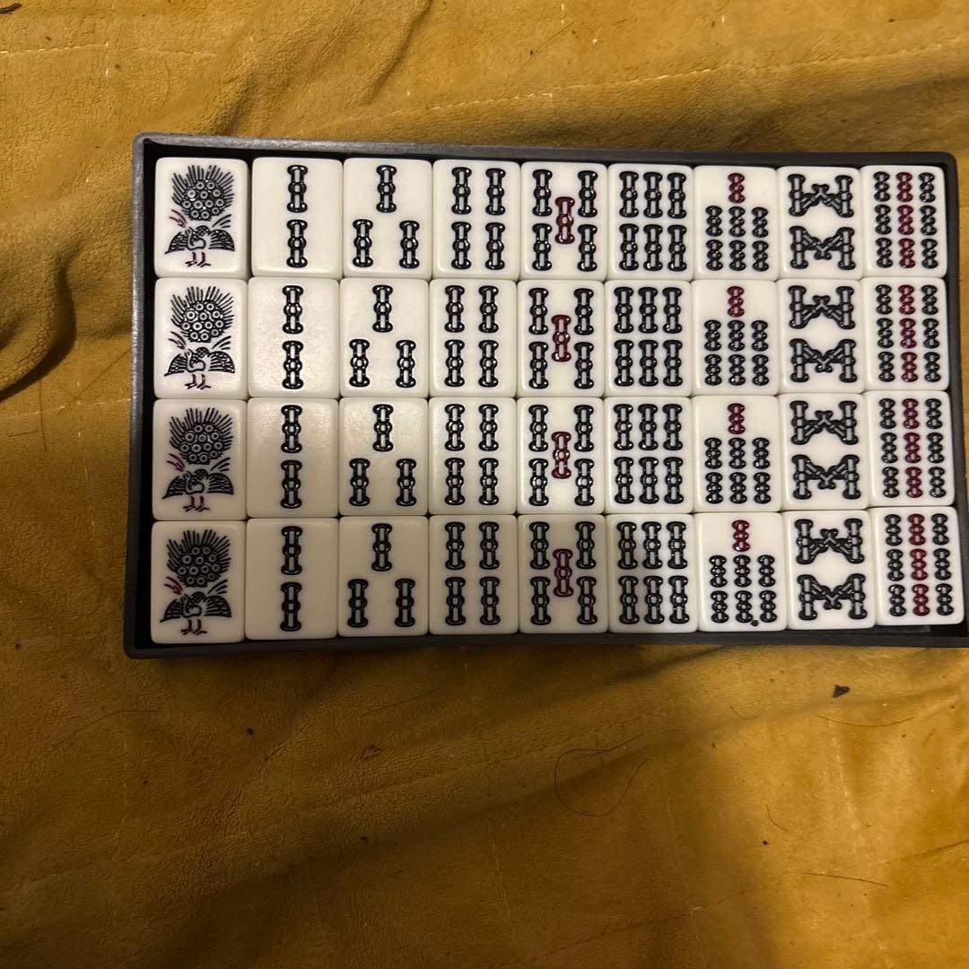 麻雀セット 折りたたみ式麻雀卓　麻雀牌 竹　点棒 起家マーク　サイコロ　コンパス