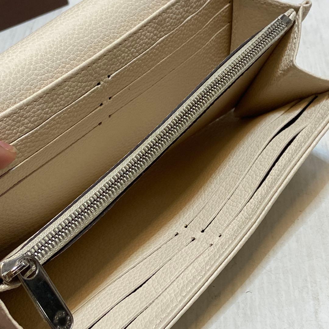 ルイヴィトン⭐️ポルトフォイユ・イリス　マヒナ　イヴォワール　長財布