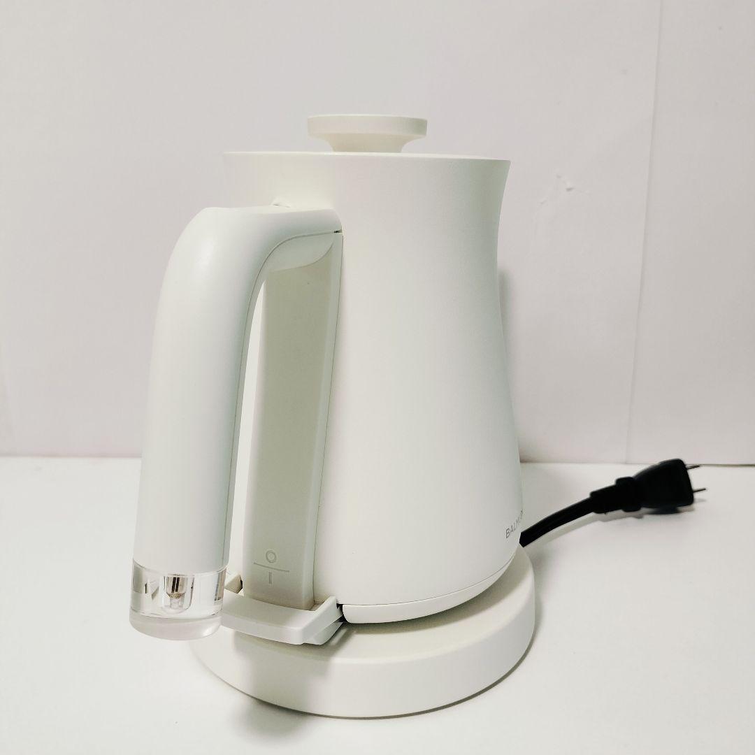 【中古美品】バルミューダ　電気ケトル　ホワイト　1110