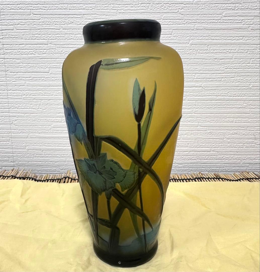 ガラス工芸作家　亀井治美　幻彩琳　水辺菖蒲文壺　真作保証