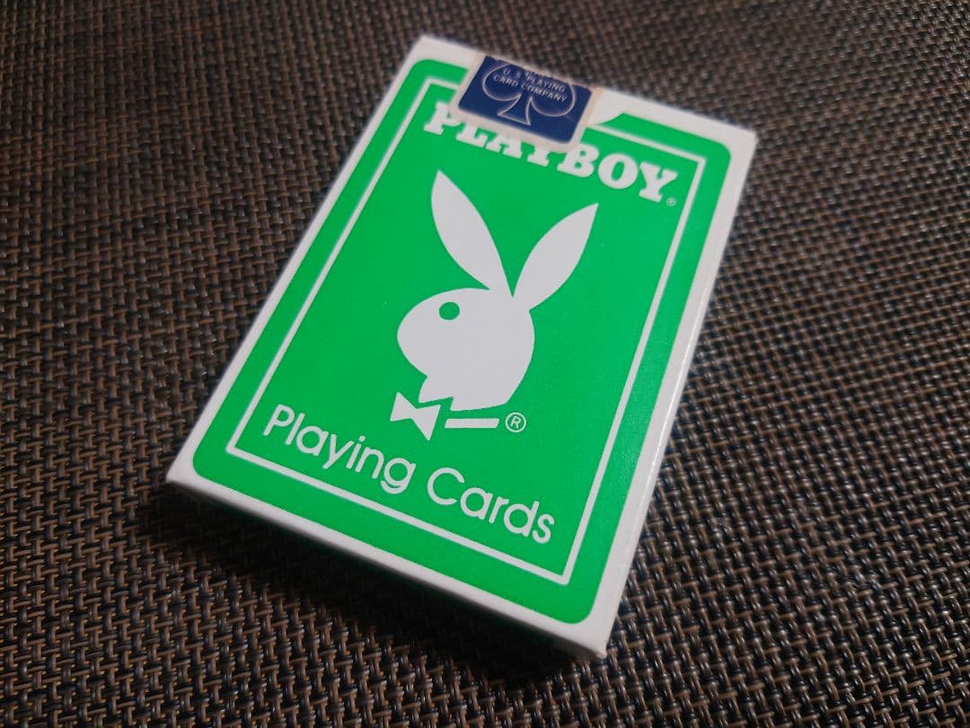 レアデック　PLAYBOY緑　トランプ