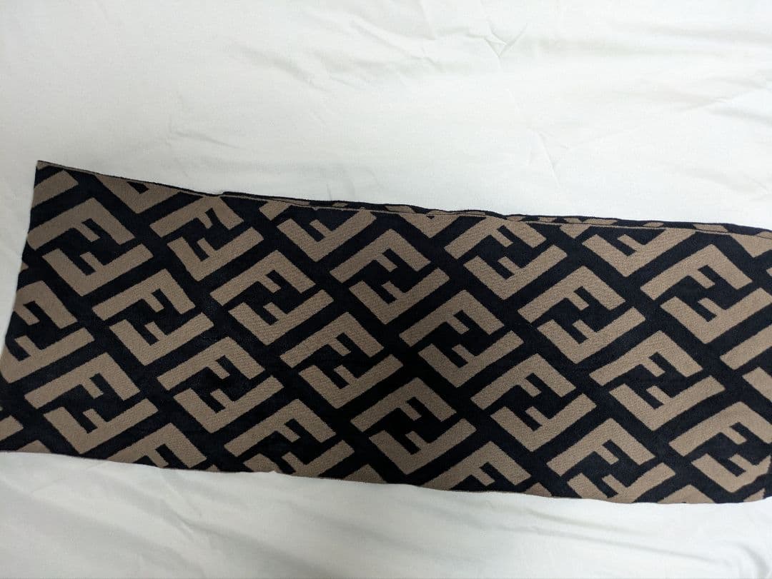 Fendi ロゴパターン ニットマフラー