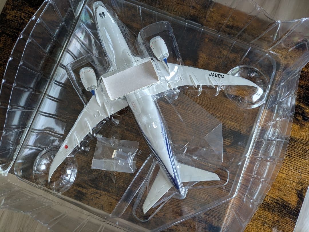【新品】ANA B787-8 JA801A 鯖特別塗装 1/200 全日空商事