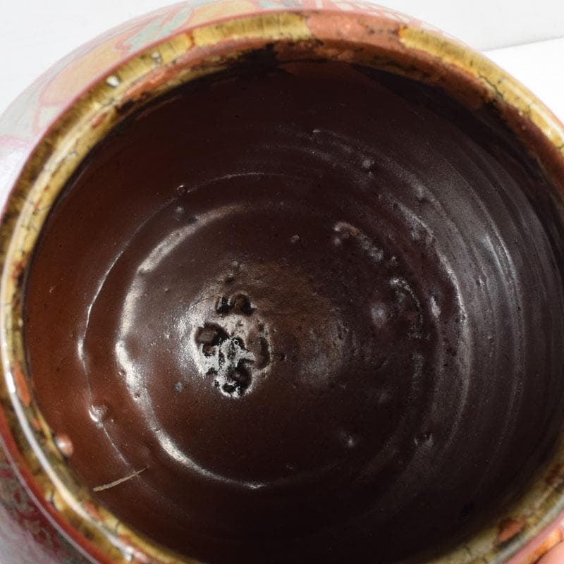 琉球陶器　壺屋焼　小橋川仁王造　神獣山水文　花瓶　共箱　C　8976