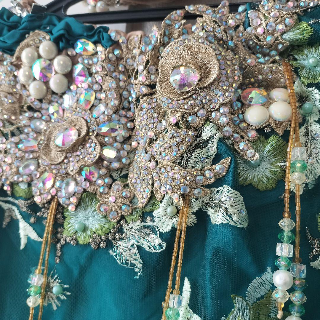 豪華/美品ベリーダンス衣装 フル グリーン ステージ　舞台衣装　着画あり