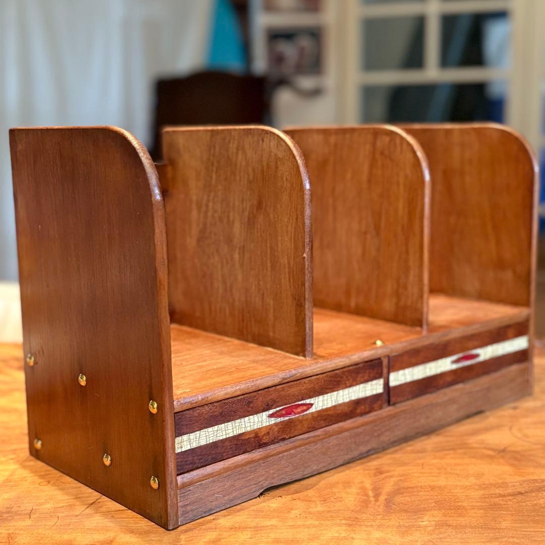 「欅無垢材 真鍮鋲 ヴィンテージ 卓上本立て 2段引き出し付き」