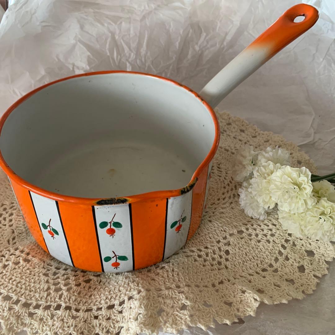 【sale】フランス　アンティーク 1920年代⋈琺瑯鍋　ソースパン　ミルクパン