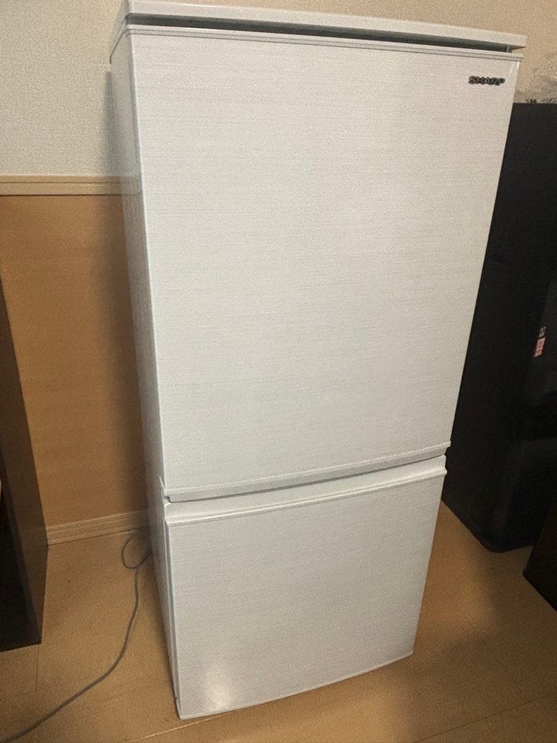 2019年製SHARP 2ドア冷蔵庫 ホワイト SJ-D14E-W