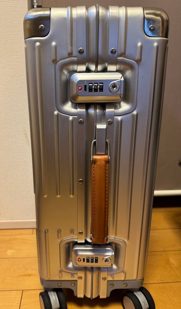 入手困難！INNOVATOR イノベーター36L キャリーケース