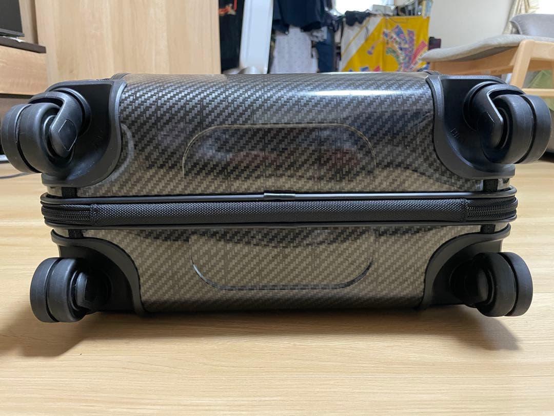 Toshi55　TUMI カーボンファイバー キャリーケース