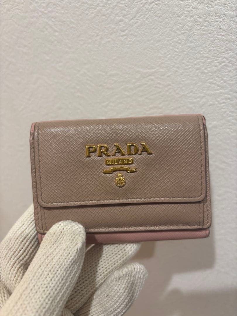PRADA サフィアーノレザー 三つ折り財布 ピンクベージュ　バイカラー