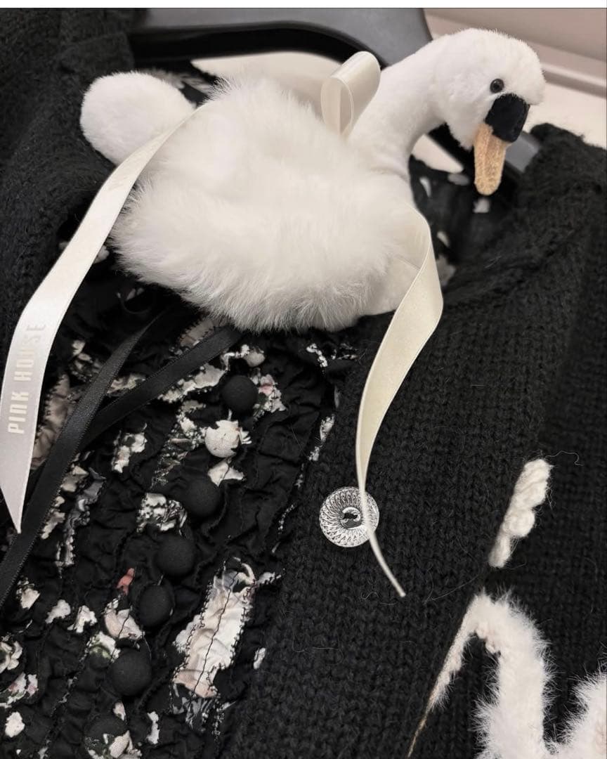 ピンクハウス SWAN LAKE 白鳥 ぬいぐるみ ブローチ 17,600円