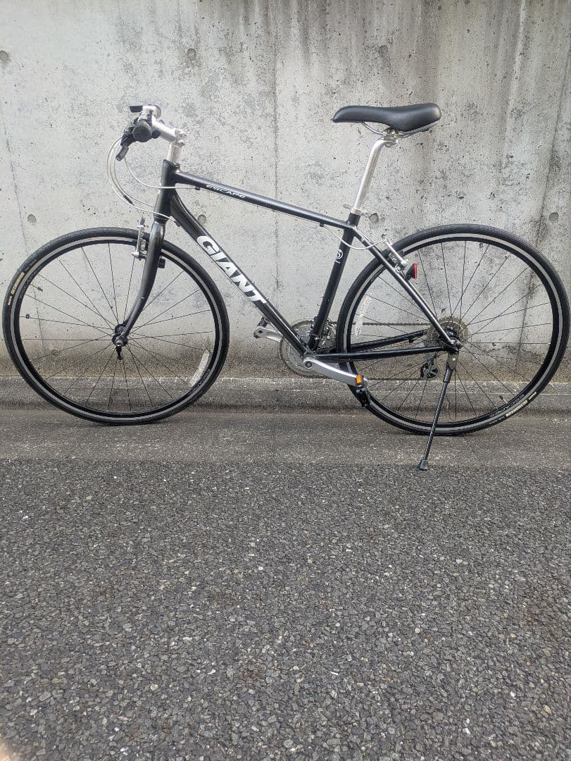 土日限定価格　GIANT ESCAPE R3 ブラック　引き取り限定