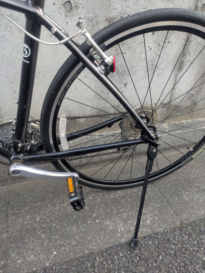 土日限定価格　GIANT ESCAPE R3 ブラック　引き取り限定