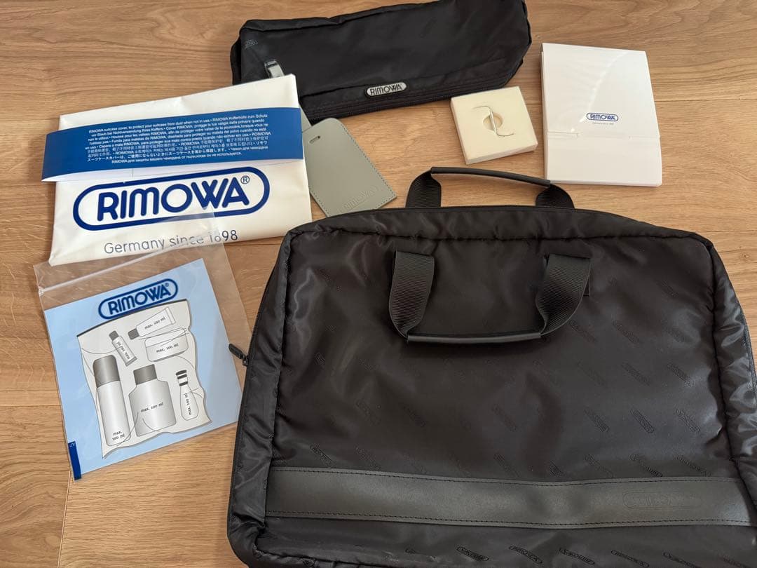 RIMOWA パイロット 4輪